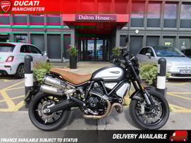 Scrambler 1100 Dark Pro